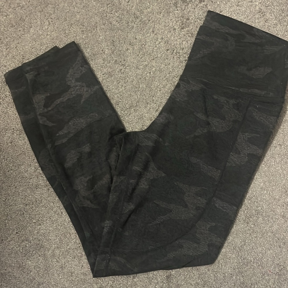 Vuori Elevation Performance Legging - image 5